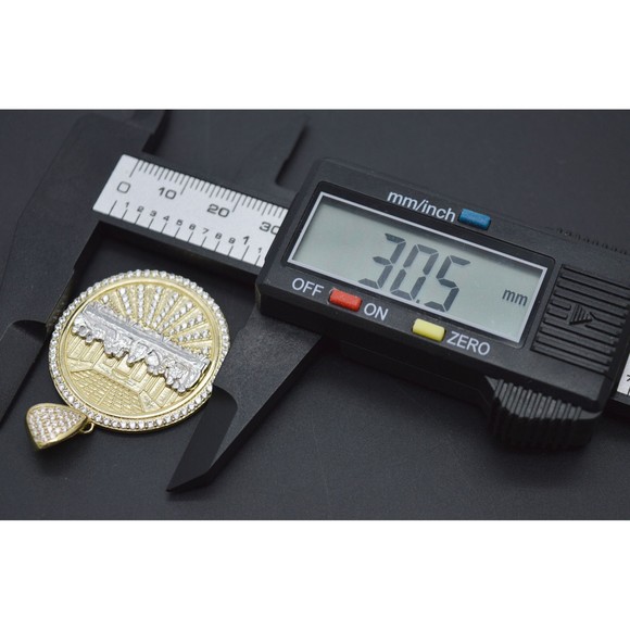 Real 10k Gold Last Supper Round Jesus Medallion Charm Pendant 30.5mm 7.2 gr - Picture 6 of 7